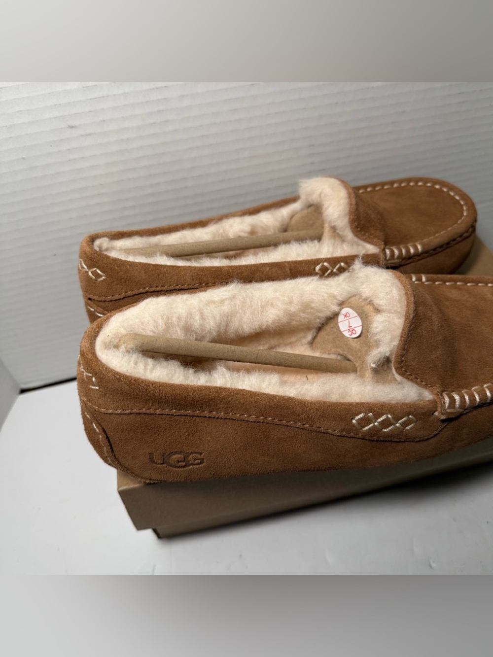 UGG Women's ANSLEY Suede Slipper Shoe CHESTNUT Brown Suede 7US New With Box - Picture 3 of 7